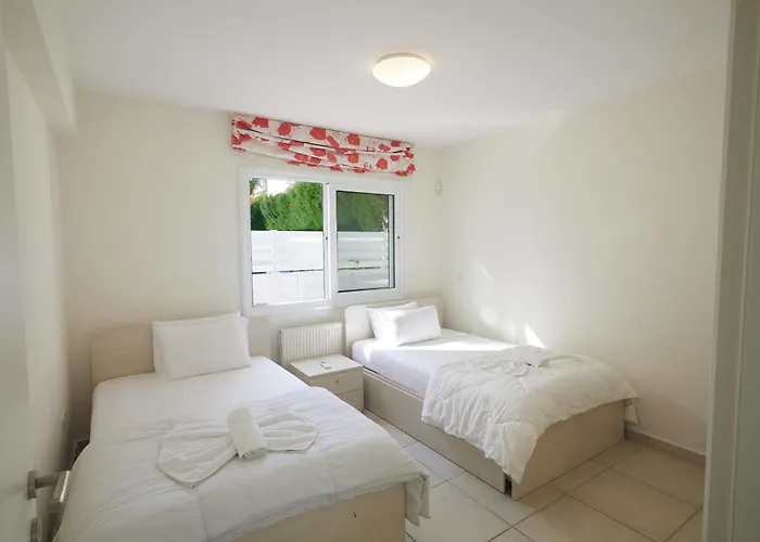 Serifos 7 - 100 Meters From Malama Protaras