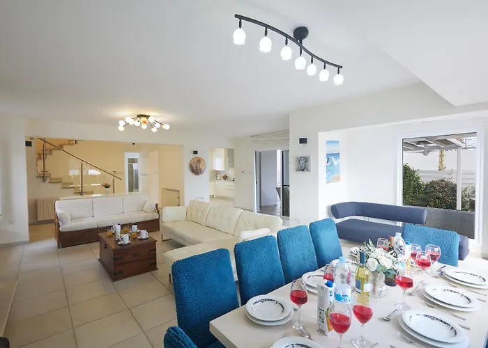 Serifos 7 - 100 Meters From Malama Villa Protaras